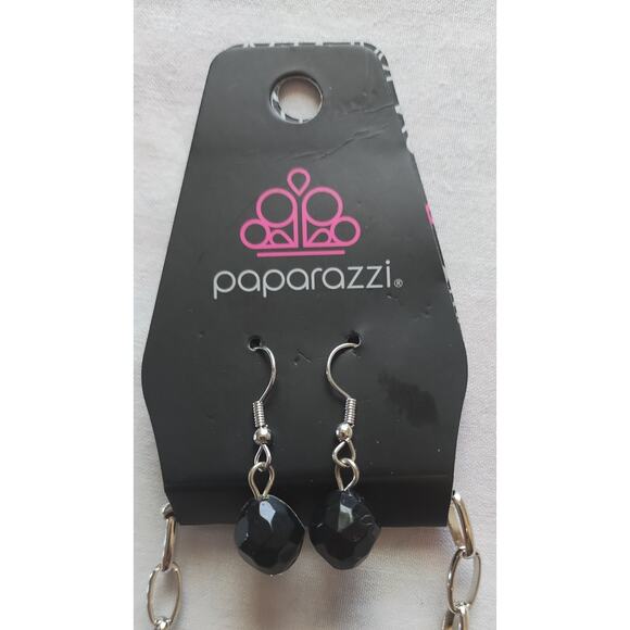 NTW Paparazzi Necklace and earrings - Total Eclipse Of The Heart (Silver) - Picture 2 of 5